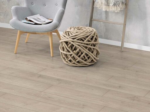 EGGER Classic Light North Oak Laminate Flooring, 193x8x1291mm