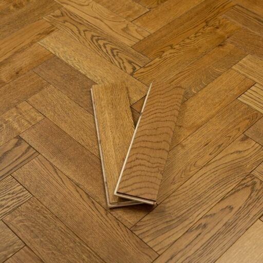 Evergreen Arden Golden Engineered Oak Flooring, Herringbone, Natural, Brushed & Lacquered, 90x14x400mm