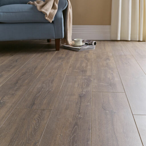 Lifestyle Chelsea Extra Avenue Oak Laminate Flooring, 8mm