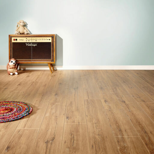 Lifestyle Chelsea Extra Feature Oak Laminate Flooring, 8mm