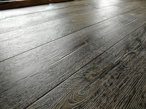 Tradition Deluxe Engineered Oak Flooring, Rustic, Distressed, 220x15x2200mm